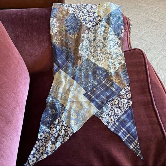 Coldwater Creek Bias Silk Scarf - Picture 7 of 8